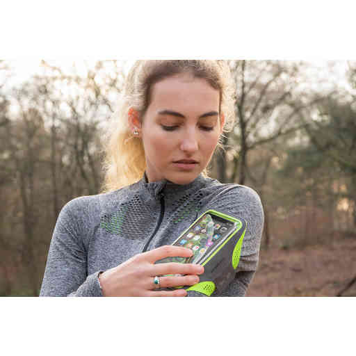 Mobiparts Comfort Fit Sport Armband Samsung Galaxy S21 FE (2022) Black