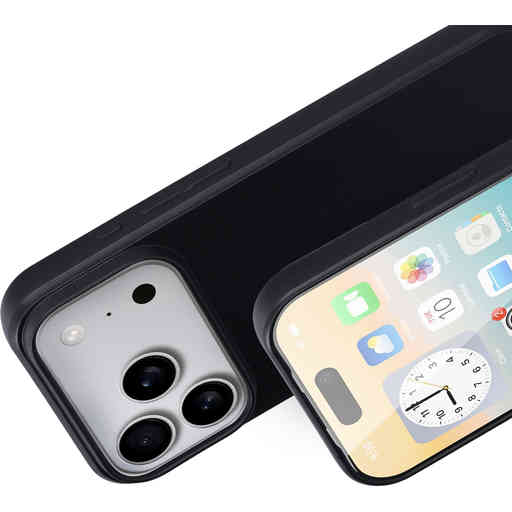 Mobiparts Classic TPU Case Apple iPhone 17 Pro Matt Black