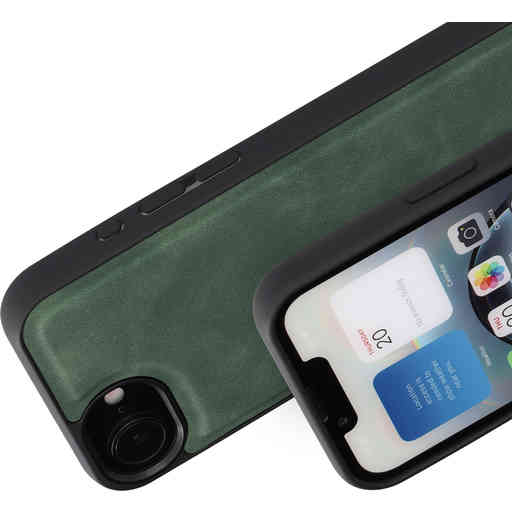 Mobiparts Classic  Backcover Apple iPhone 16e Emerald Green (MagSafe Compatible)